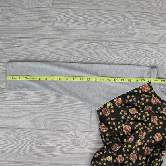 Unisex LuLaRoe Randy Ragland Tee Budding Flower XS - Picture 6 of 8